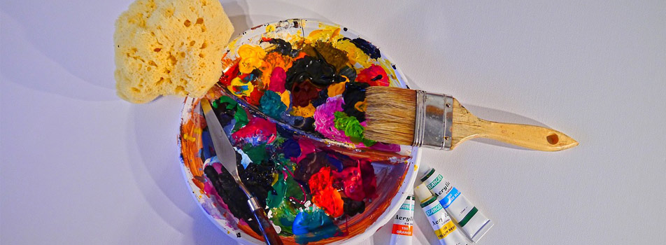 peinture et pinceaux